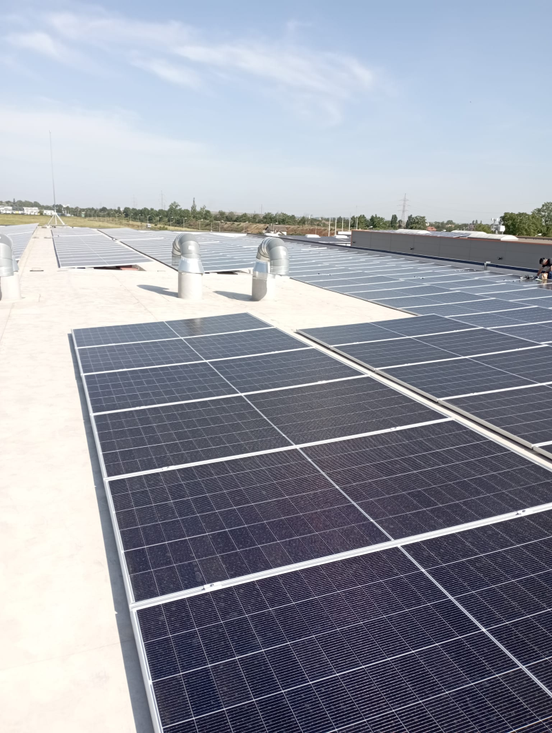 125KW on-grid commercial roof system in Romania