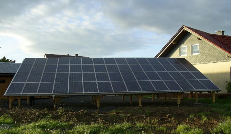 Restar 10KWp Roof-Mounted Grid-Tied solar system in Greece, Oct 2007