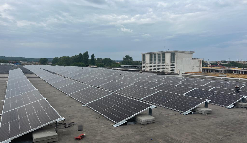 99.9KW commercial roof system in Romania